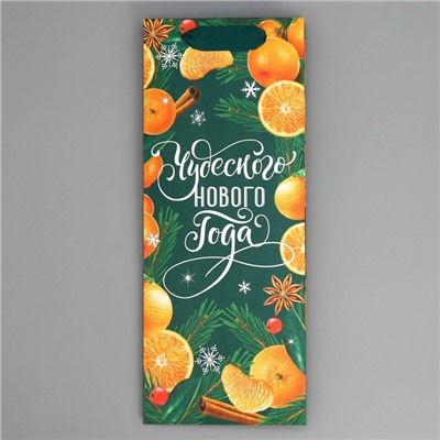 Пакет подарочный под бутылку треугольный «Новый год», 13×32×11 см