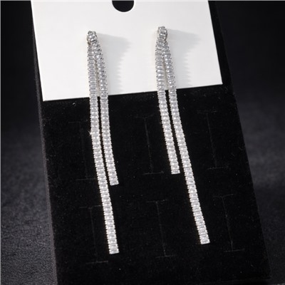 Серьги бижутерия висячие вечерние с камнями, цвет: серебристый и прозрачный, арт.012.054