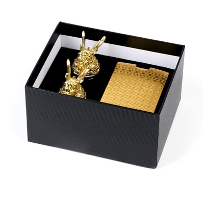 Набор подарочный 3 в 1 «Гриндер» : 2 рюмки по 30 мл, колода пластиковых карт, стекло, металл, золотистый