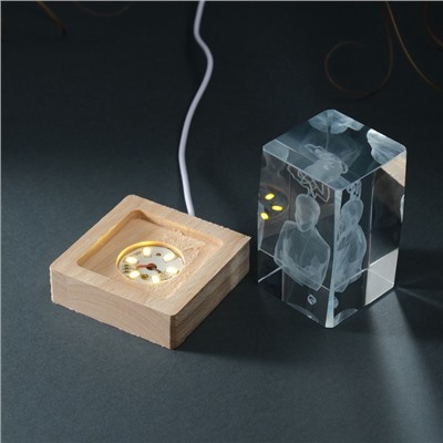 Фигурка светящаяся стекло «Прямоугольник. Мыслитель», подставка дерево, USB, 7×7×10