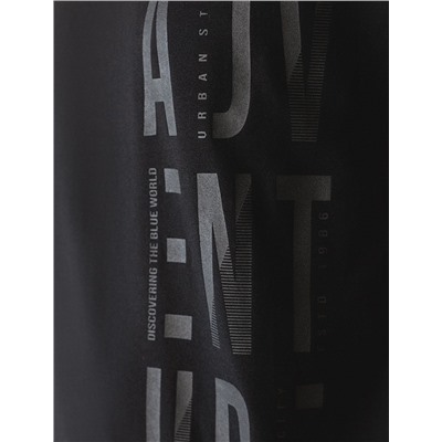 Футболка полуприлегающего кроя с принтом из премиального хлопка