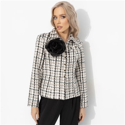 Жакет в стиле Шанель, Искра решимости