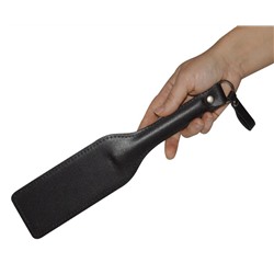 Черная кожаная шлепалка  Новичок  - 30 см.
