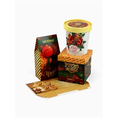 Подарочный набор новогодний «С Новым годом»: чай (50 г), конфеты (110 г), печенье брауни (120 г)