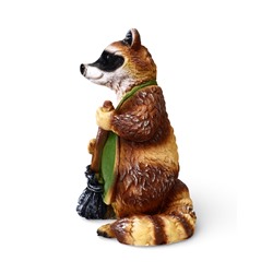 Садовая фигура из полистоуна «Енот с метлой», 26×24×38 см