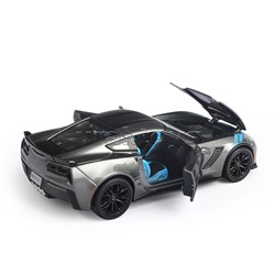 Машинка die-cast 2017 Corvette Grand Sport, 1:24, серебристая, открывающиеся двери