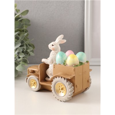 Фигурка полистоун «Заяц-тракторист с пасхальными яичками в кузове», 11.5×6.5×12 см