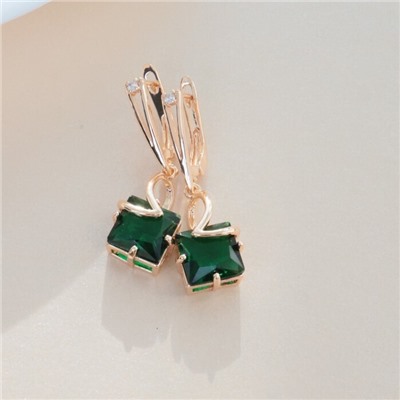 Серьги подвески с камнем коллекция "Дубай", покрытие позолота, вставка: фианиты, цвет: зеленый, арт.215.280