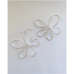 Стильные серьги