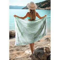 Полотенце с флористическим орнаментом