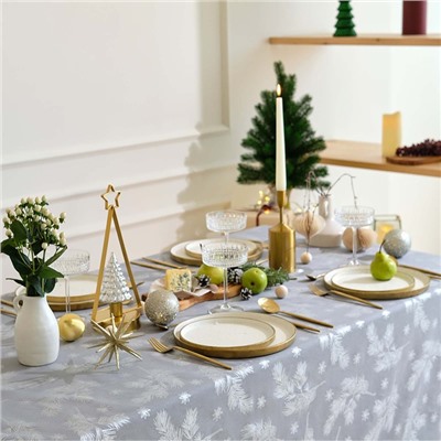 Скатерть новогодняя «Этель. Серебряные ветки», 110×149 см, 100% хлопок, саржа 190 г/м²