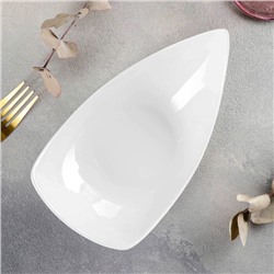Блюдо фарфоровое овальное Wilmax, 19.5×11 см, белое