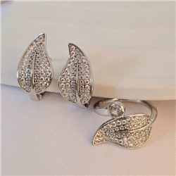 Комплект ювелирной бижутерии серьги и кольцо 17 р, покрытие: посеребрение, вставка: фианиты, цвет: прозрачный, арт.216.416-17