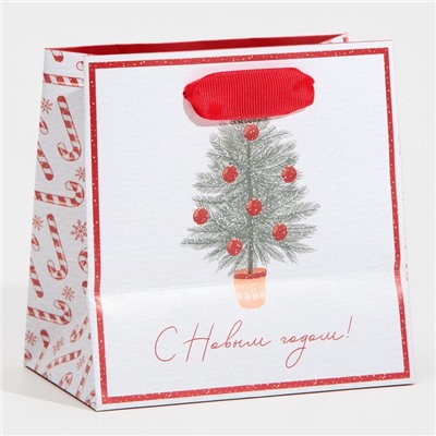Пакет подарочный новогодний ламинированный квадратный «Новогодние сладости», 14×14×9 см