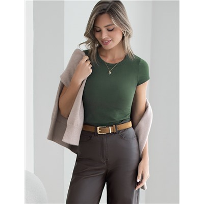 Футболка из трикотажа в широкий рубчик