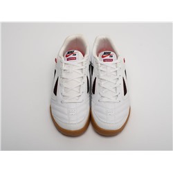 Футбольная обувь Supreme x Nike SB Gato