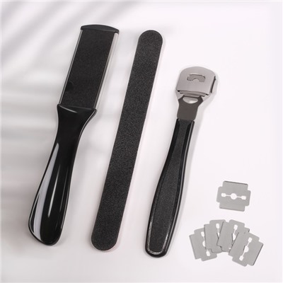 Набор для педикюра, 4 предмета, на блистере, чёрный