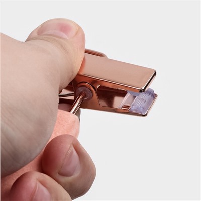 Вешалка для брюк и юбок LaDо́m Rose Gold, 33×3×12 см, покрытие вельвет, розовая