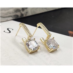 Серьги стильные