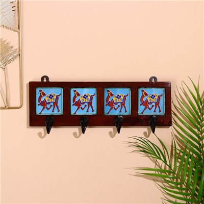 Вешалка «Караван», верблюды, 22×4×12 см, 4 крючка, дерево, МИКС