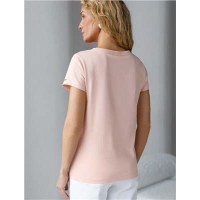 Базовая футболка из премиального хлопка с V образным вырезом