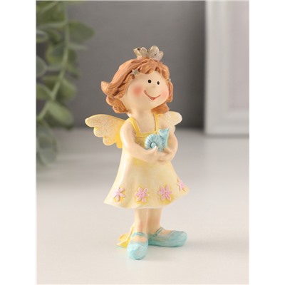 Фигурка полистоун «Принцесса-ангел в жёлтом платье с улиткой в руках», 7×4×10 см