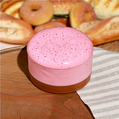 Муляж «Хлопковый чизкейк», клубничный, 10×10×6 см