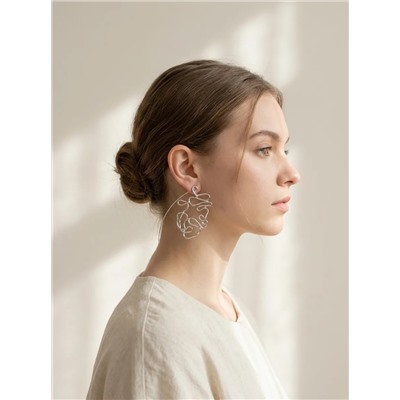 Стильные серьги