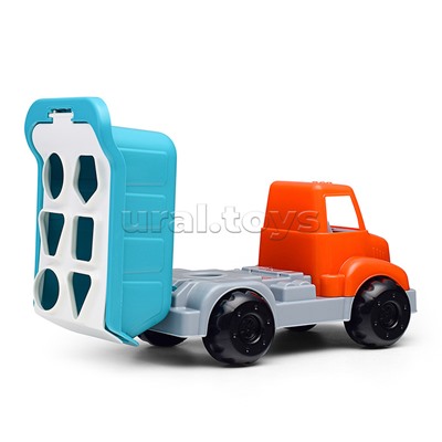 Развивающая игрушка "Грузовик"