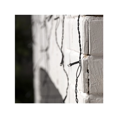 Гирлянда «Бахрома» 3×0.5 м, IP20, тёмная нить, 80 LED, свечение фиолетовое, 8 режимов, 220 В