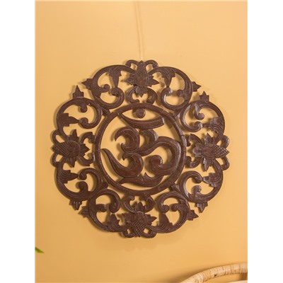 Панно «Ом», 60×60×1 см, коричневое