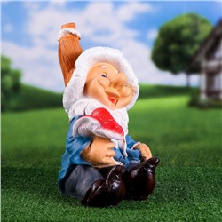 Садовая фигура из полистоуна «Гном сидячий», 26×30×37 см