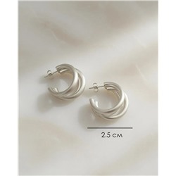 Стильные серьги