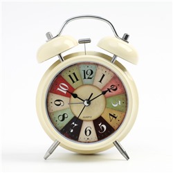 Будильник «Классика», дискретный ход, 11.5×16 см, от батарейки АА, бежевый