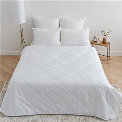 Одеяло облегченное 140×205 см, файбер 100 г/м, микрофибра белая 80 г/м, 100% полиэстер