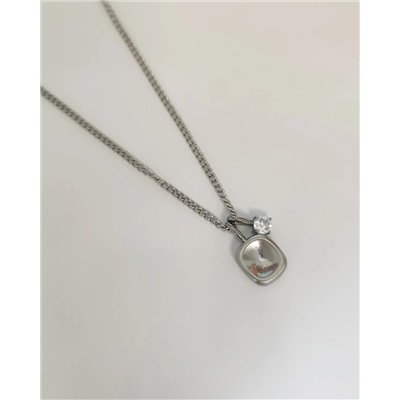 Кулон на цепочке