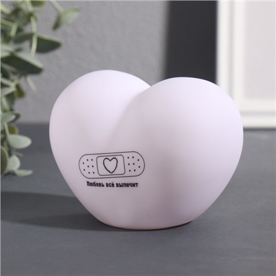 Фигурка светящаяся RISALUX «Сердце. Пластырь», LED-ночник, 3хLR44, 8×11×7 см