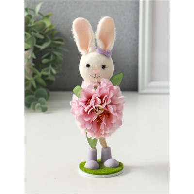 Фигурка пасхальная «Зайка в платьице с бутоном пиона в лапках», 5.5×5×19 см