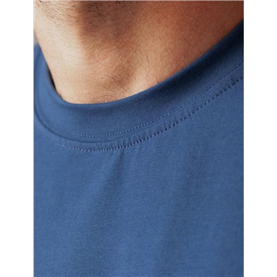 Футболка из премиального хлопка с авторским принтом