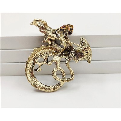 Брошь Золотого Дракона