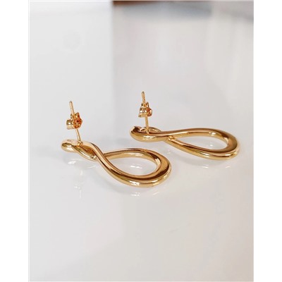 Стильные серьги