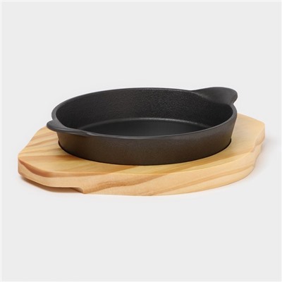 Сковорода «Круг с ручками», d=15.5 см, чугун, на деревянной подставке