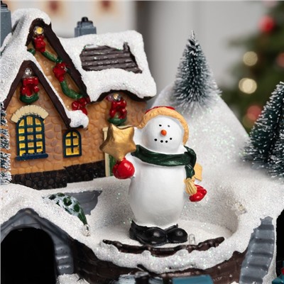 Светодиодная фигура «Поезд и снеговик» 20×20×16 см, полистоун, батарейки ААх3 (не в комплекте), USB, свечение тёплый белый