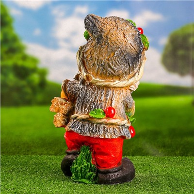 Садовая фигура из гипса «Гном с охапкой дров», 38.5×18×22 см