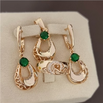 Комплект ювелирной бижутерии коллекция "Дубай" серьги, кулон и кольцо 20 р, покрытие позолота, вставка: фианиты и цирконы, цвет: зеленый и прозрачный, арт.217.482-20