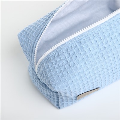 Косметичка женская на молнии TEXTURA, объёмная, большая, мягкая, голубая