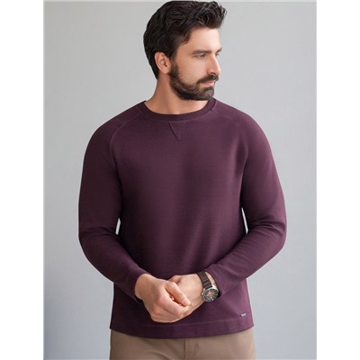 Джемпер базовый из мягкого фактурного трикотажа с круглым воротом