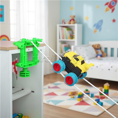 Машина-трюкач на батарейках, в коробке