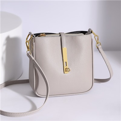 Bags Сумка женская / кожа /  025081