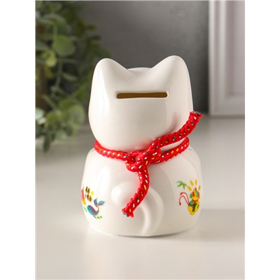 Копилка для денег «Кот Манэки-нэко с веером», керамика, 7.8×7.5×12.5 см